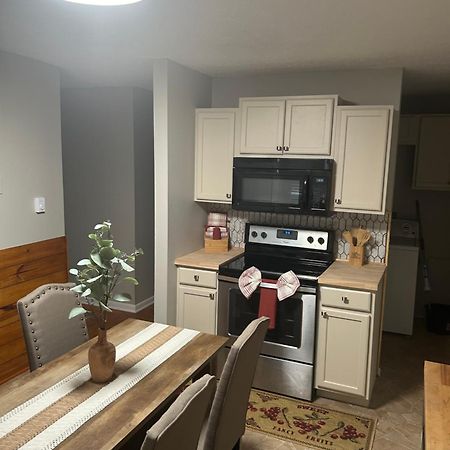 Serene Retreat! 420 Friendly In Designated Area, 3 Minutes To Downtown 리치먼드 외부 사진