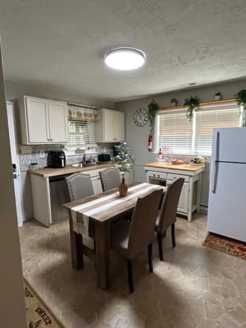 Serene Retreat! 420 Friendly In Designated Area, 3 Minutes To Downtown 리치먼드 외부 사진